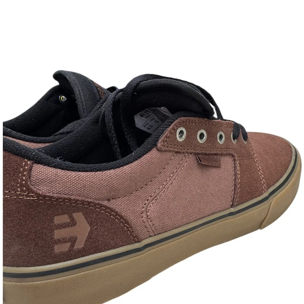Etnies Skateboarding Shoes Mens Size 8.5 Brown Suede Canvas Gum Sole‎ Low Top